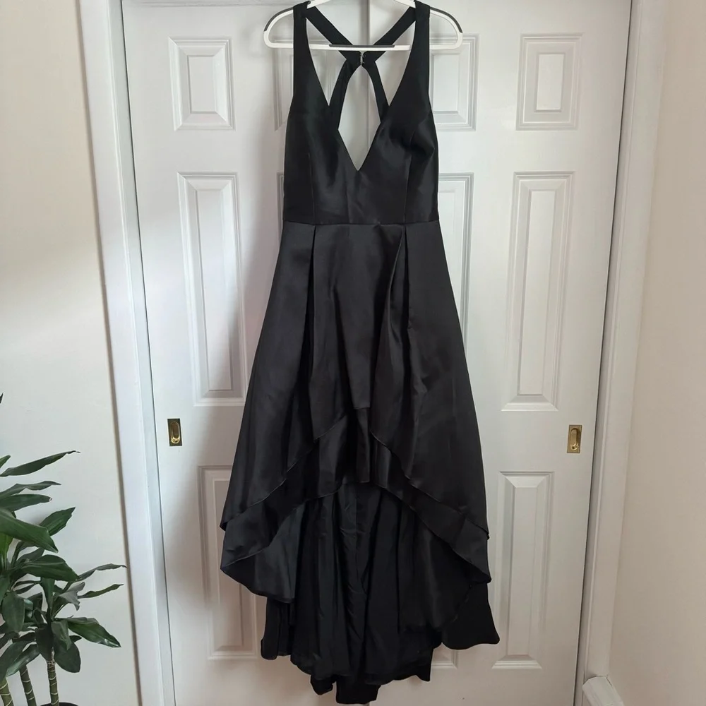 JJ’s House: A-line V-neck Asymmetrical Satin Evening Dress (USED ONCE) - Picture 4 of 10